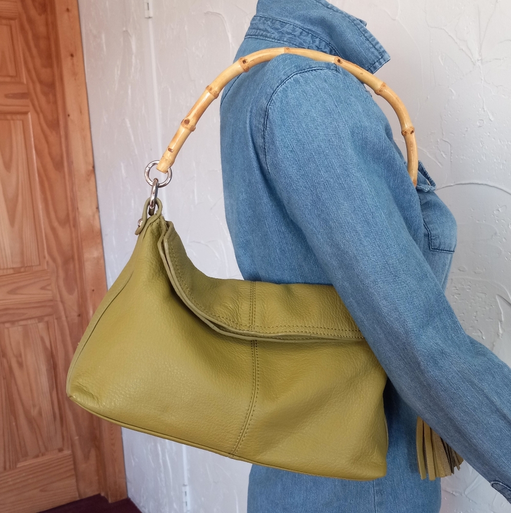 ALFANI FREE!!!* Italian Leather in a retro Pea Green, Silver Hardware.